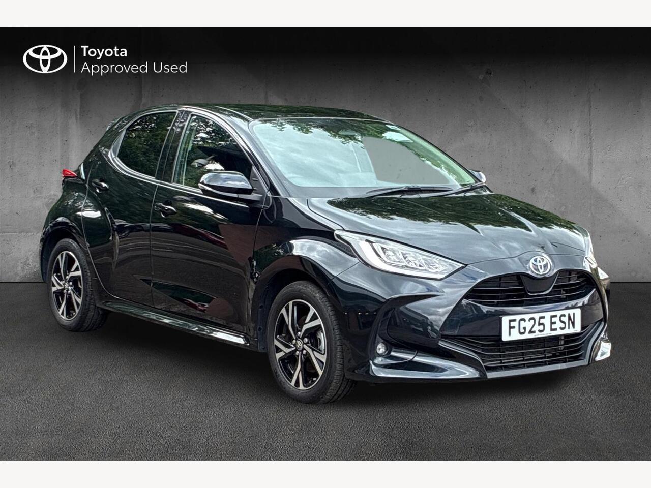 Main listing image - Toyota Yaris