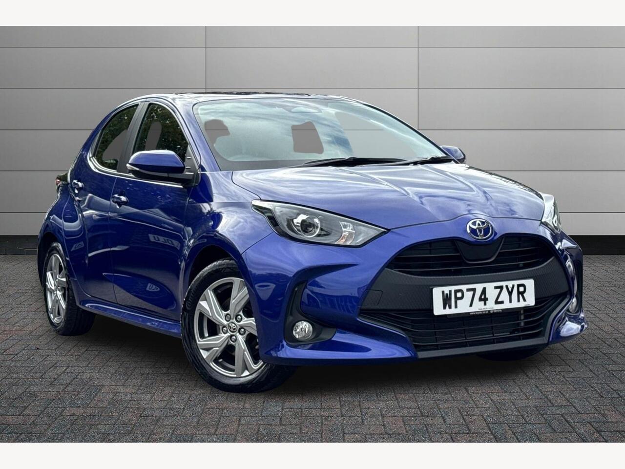 Main listing image - Toyota Yaris