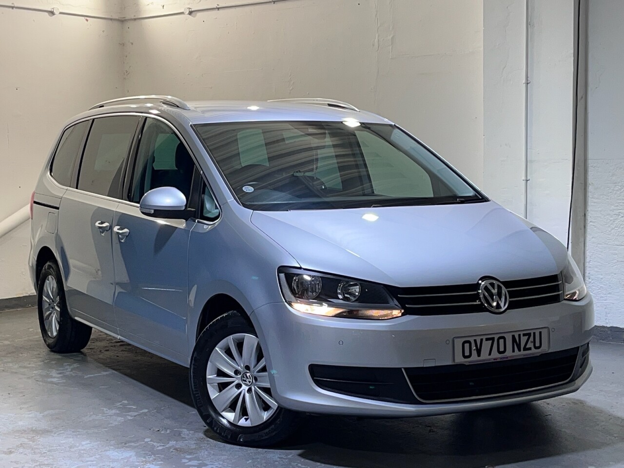 Main listing image - Volkswagen Sharan