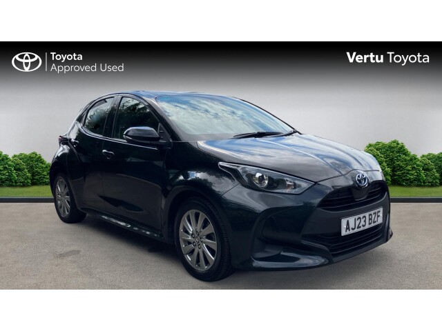 Main listing image - Toyota Yaris