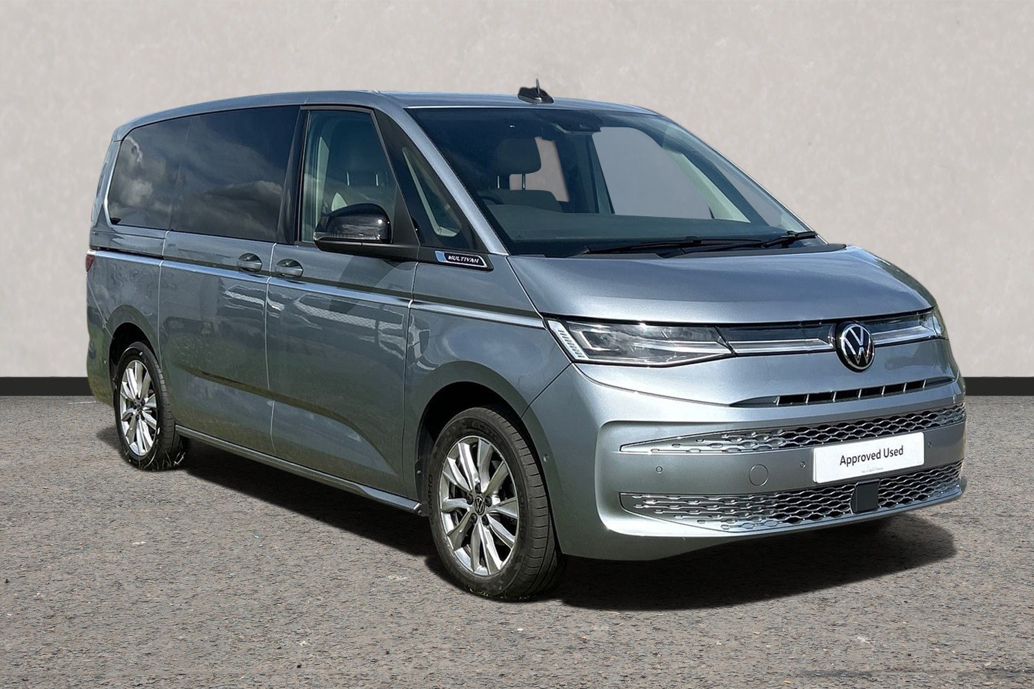 Main listing image - Volkswagen Multivan