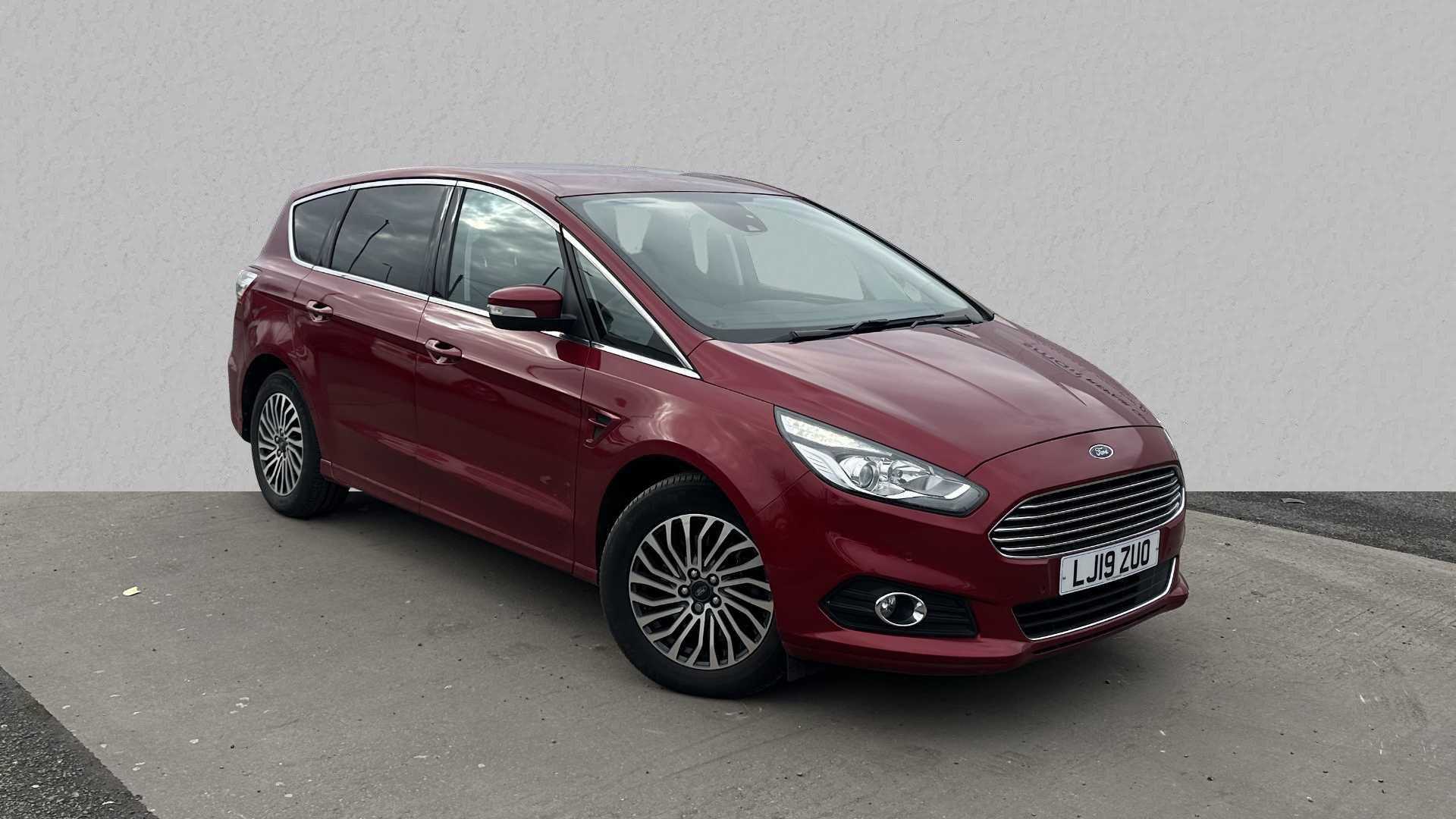 Main listing image - Ford S-MAX