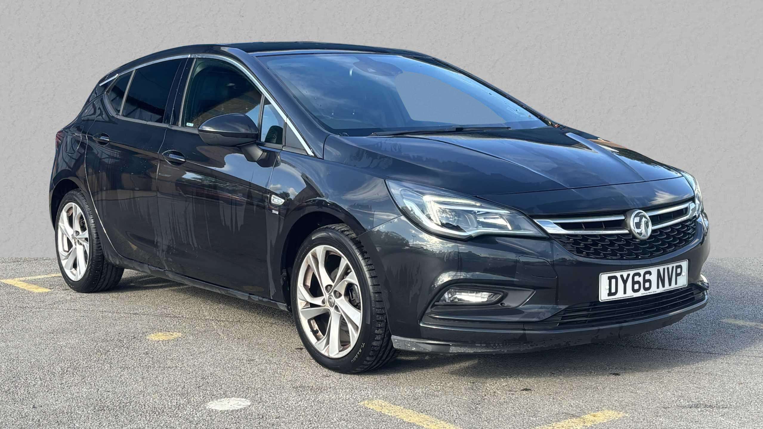 Main listing image - Vauxhall Astra