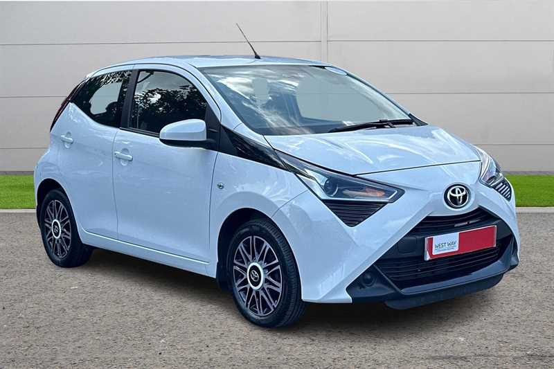 Main listing image - Toyota Aygo