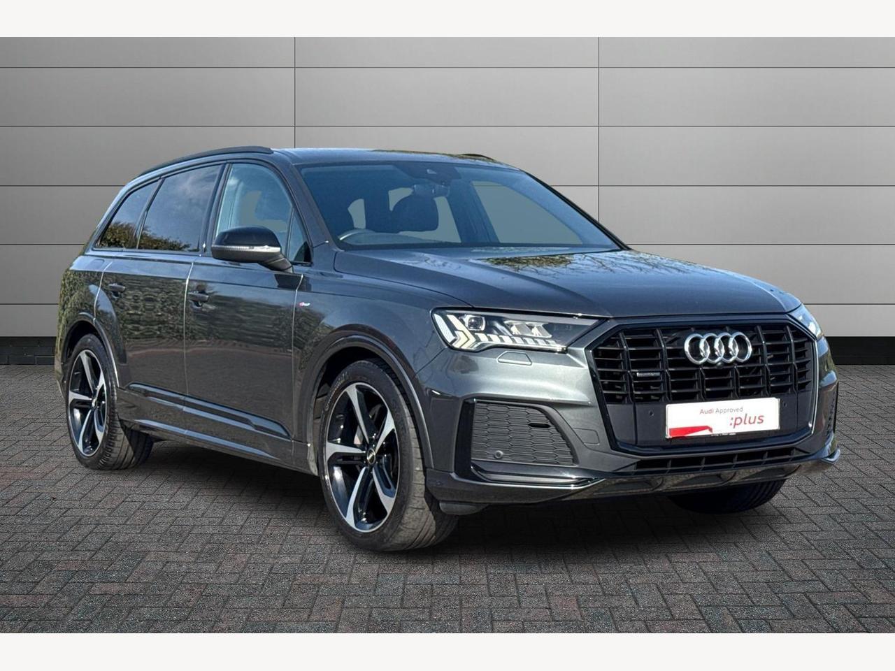 Main listing image - Audi Q7