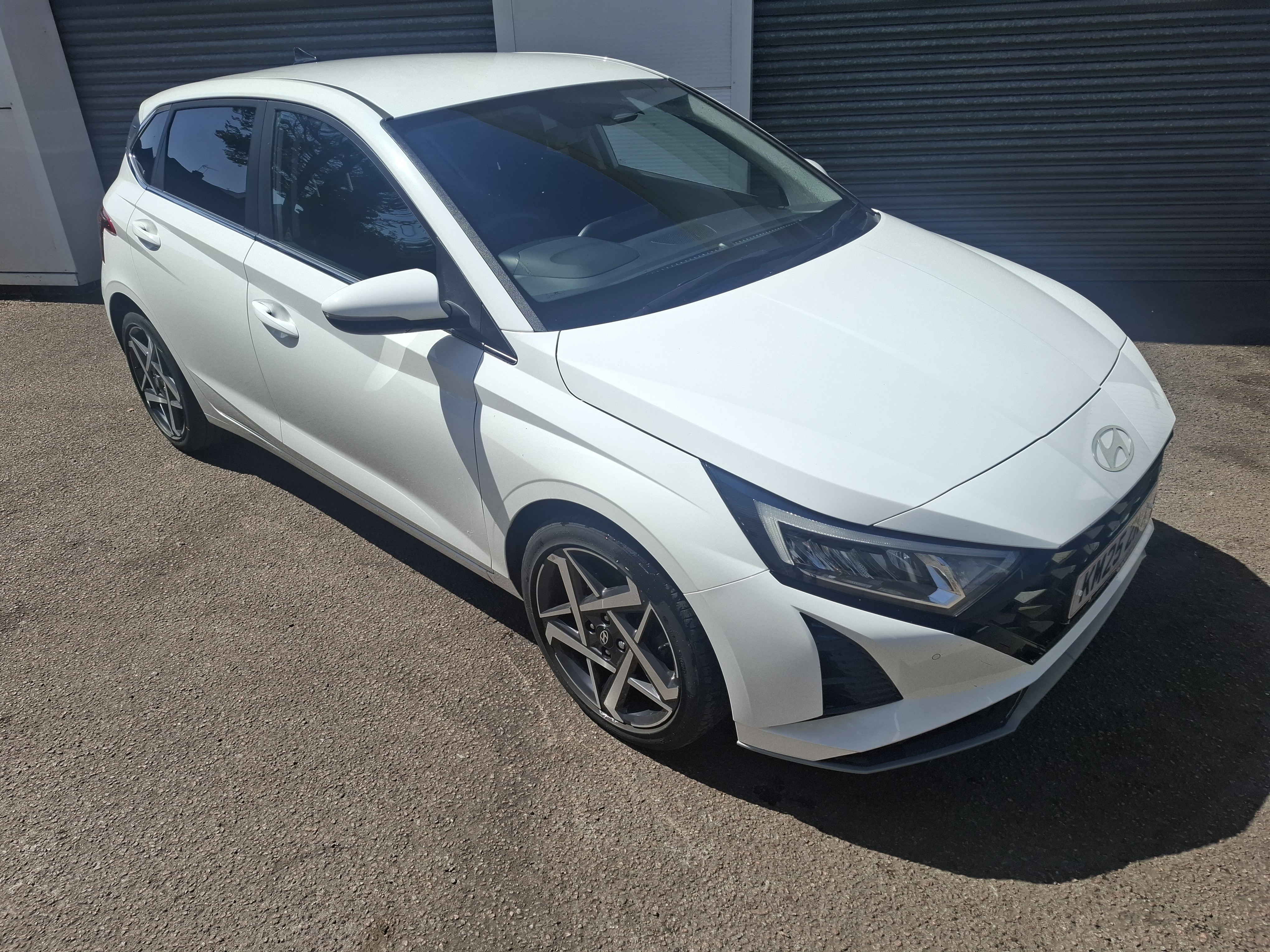 Main listing image - Hyundai i20
