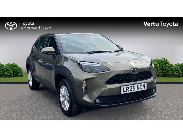 Main listing image - Toyota Yaris Cross