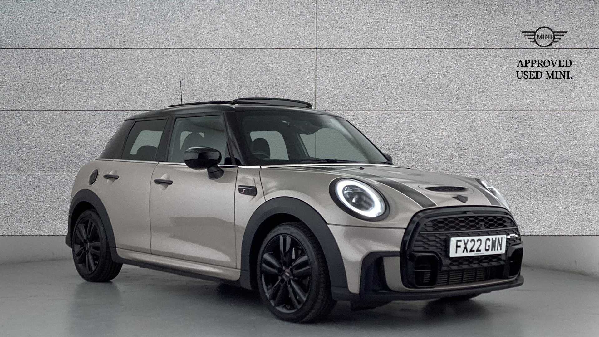 Main listing image - MINI Hatchback 5dr