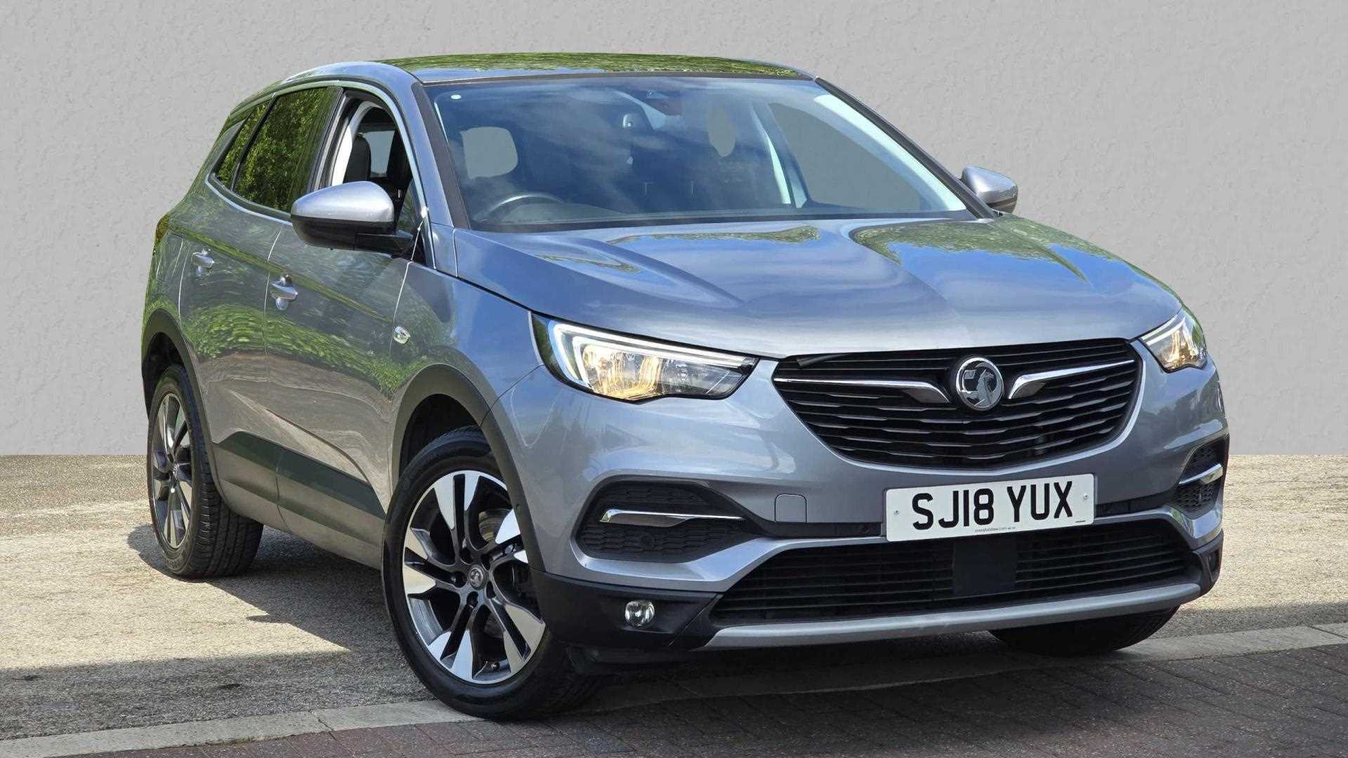 Main listing image - Vauxhall Grandland X