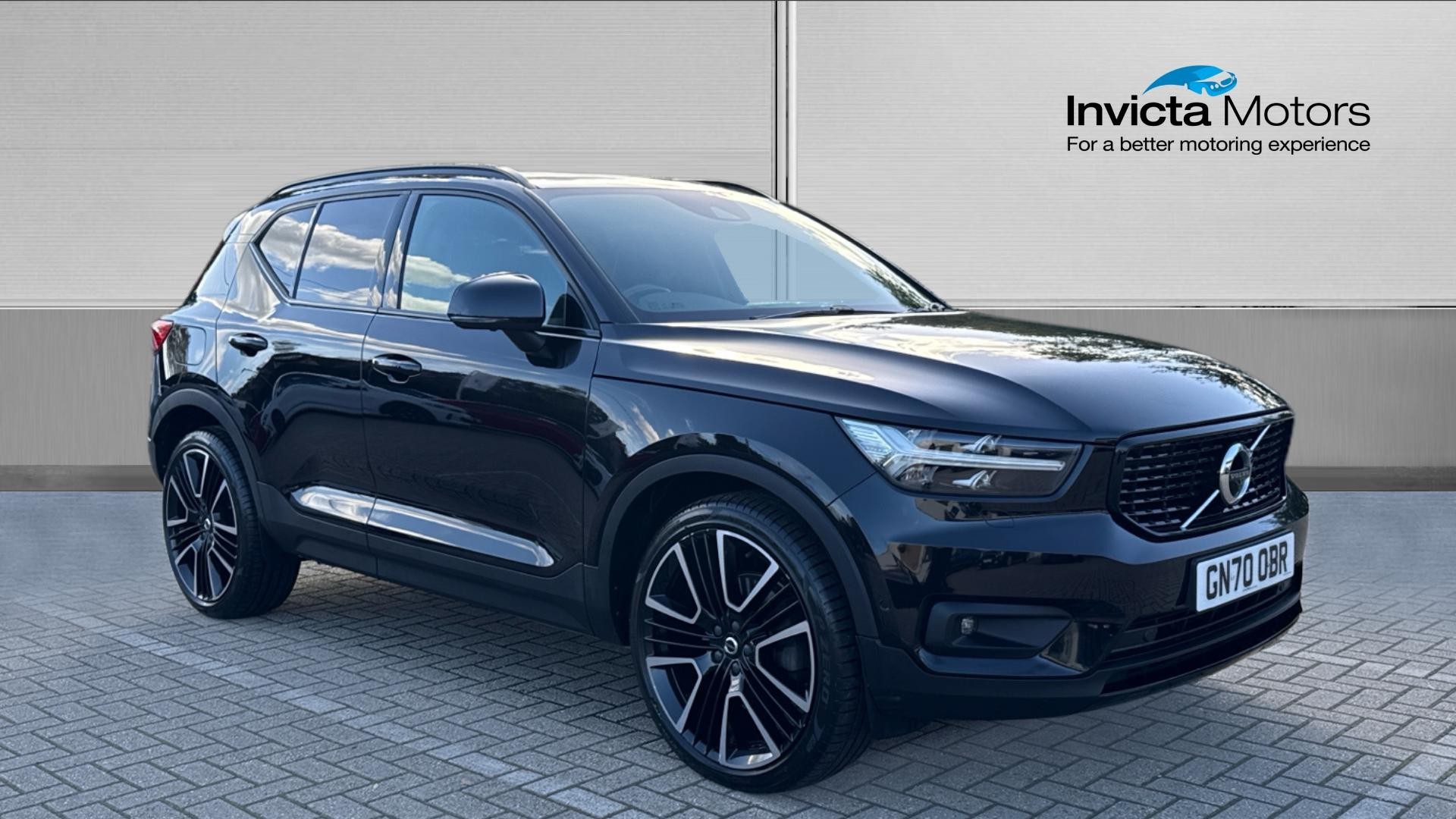 Main listing image - Volvo XC40