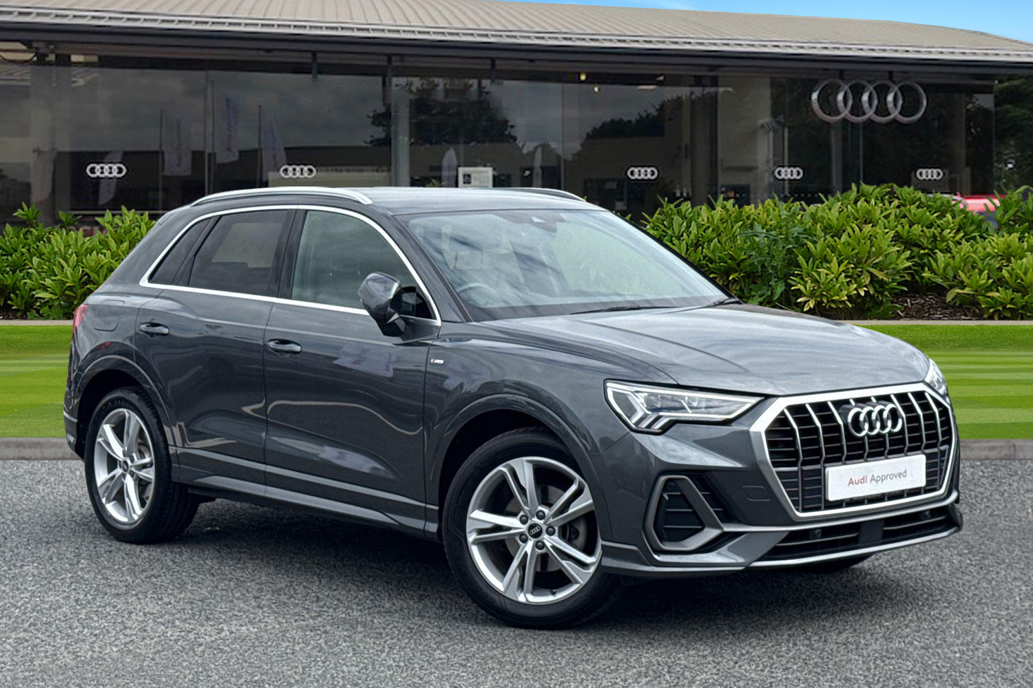 Main listing image - Audi Q3