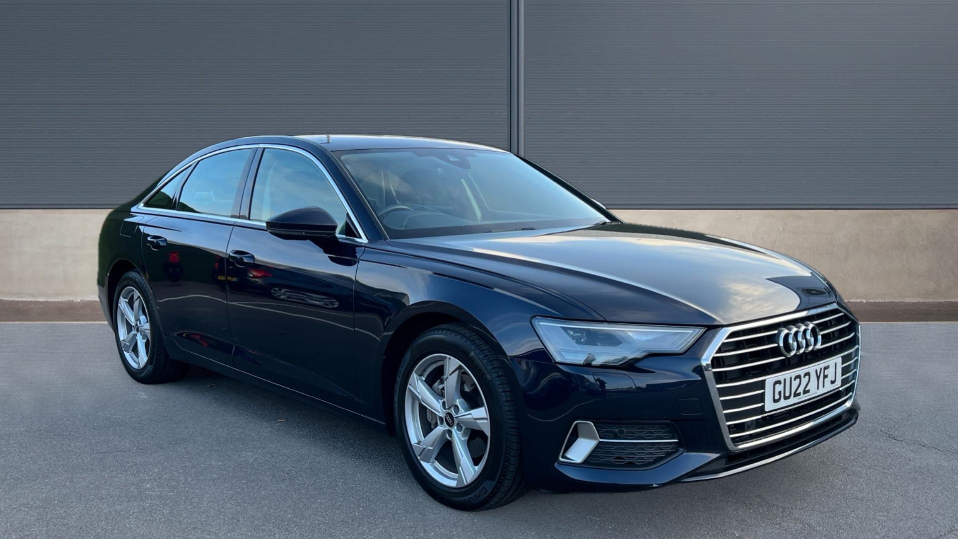 Main listing image - Audi A6