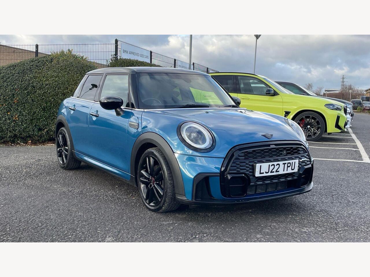 Main listing image - MINI Hatchback 5dr