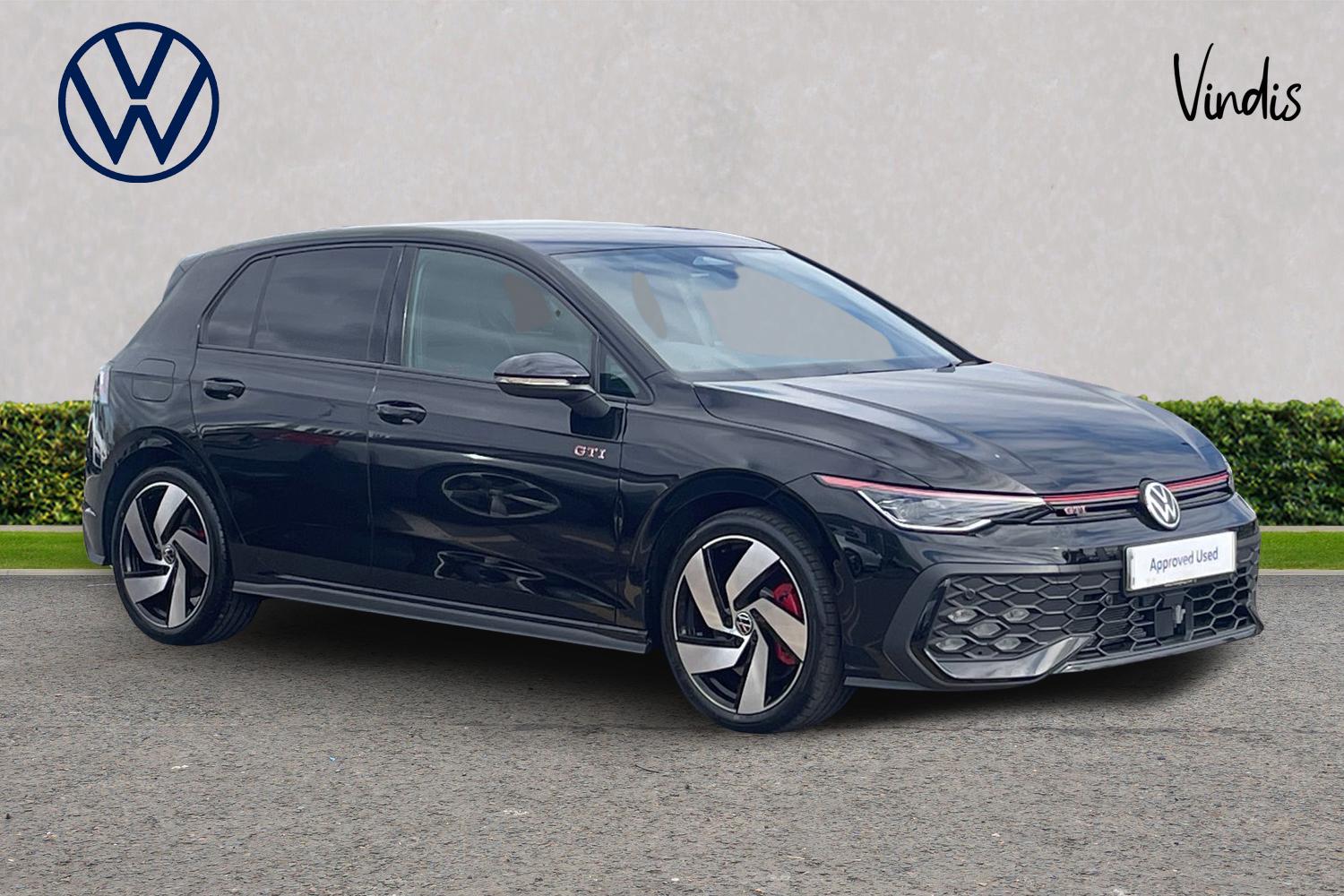 Main listing image - Volkswagen Golf