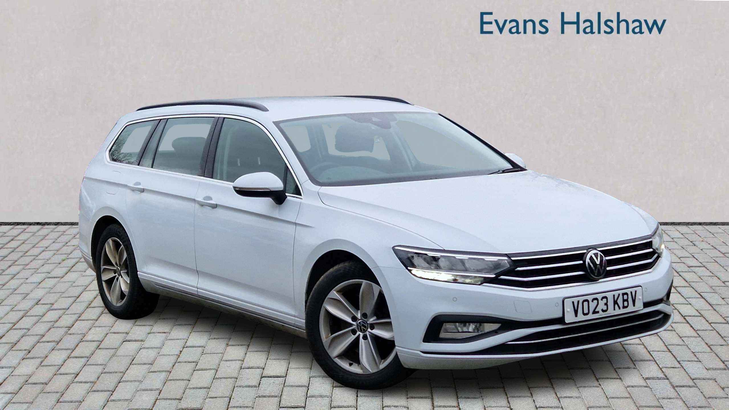 Main listing image - Volkswagen Passat Estate