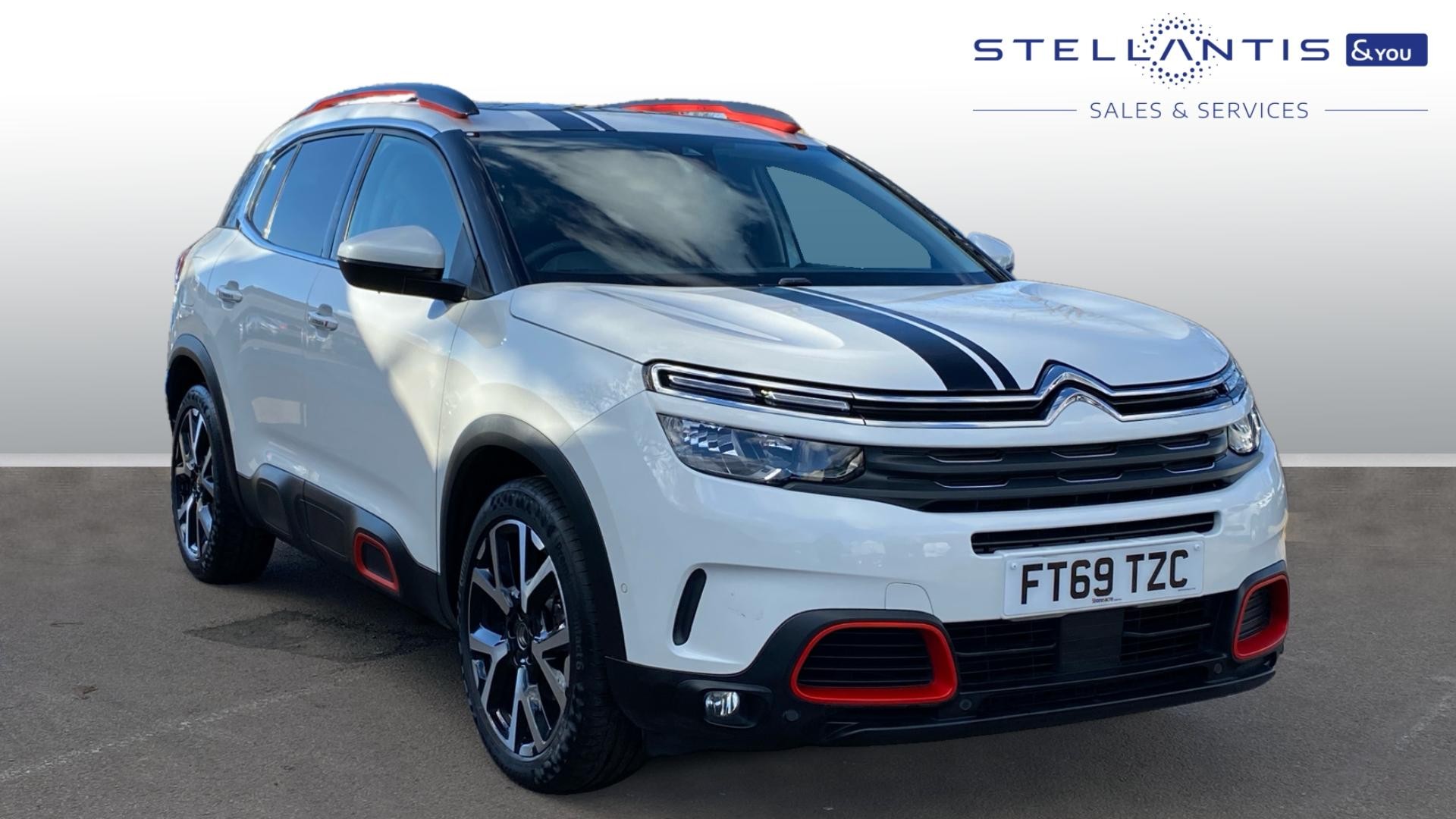 Main listing image - Citroen C5 Aircross