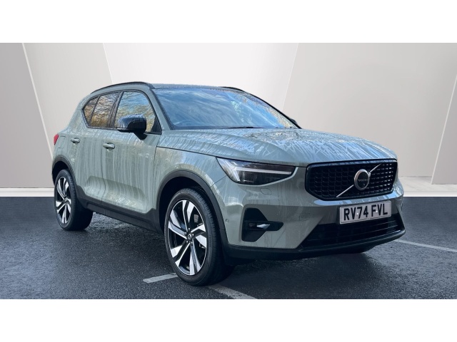 Main listing image - Volvo XC40