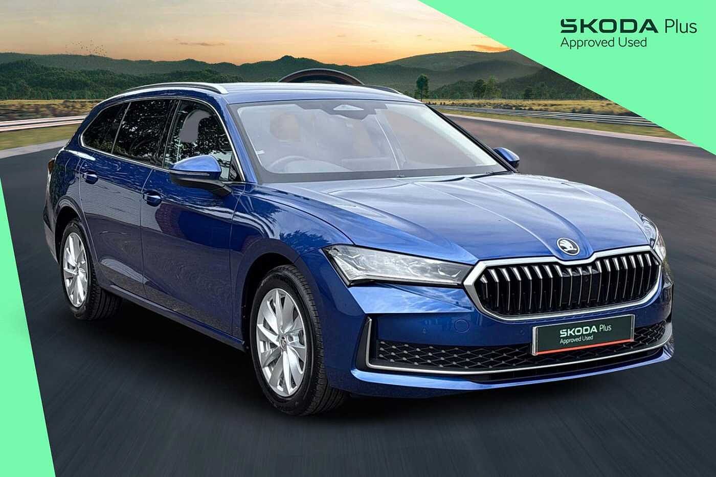 Main listing image - Skoda Superb Estate
