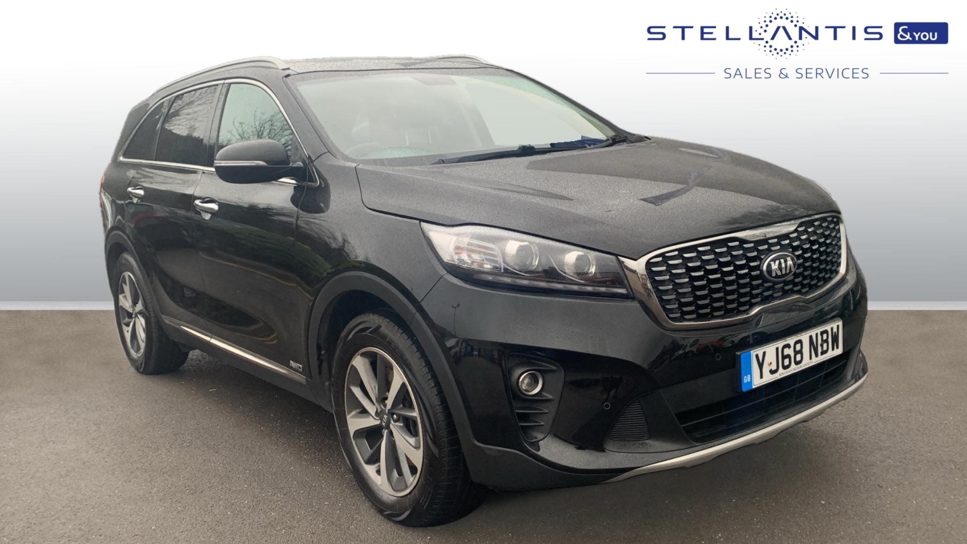 Main listing image - Kia Sorento