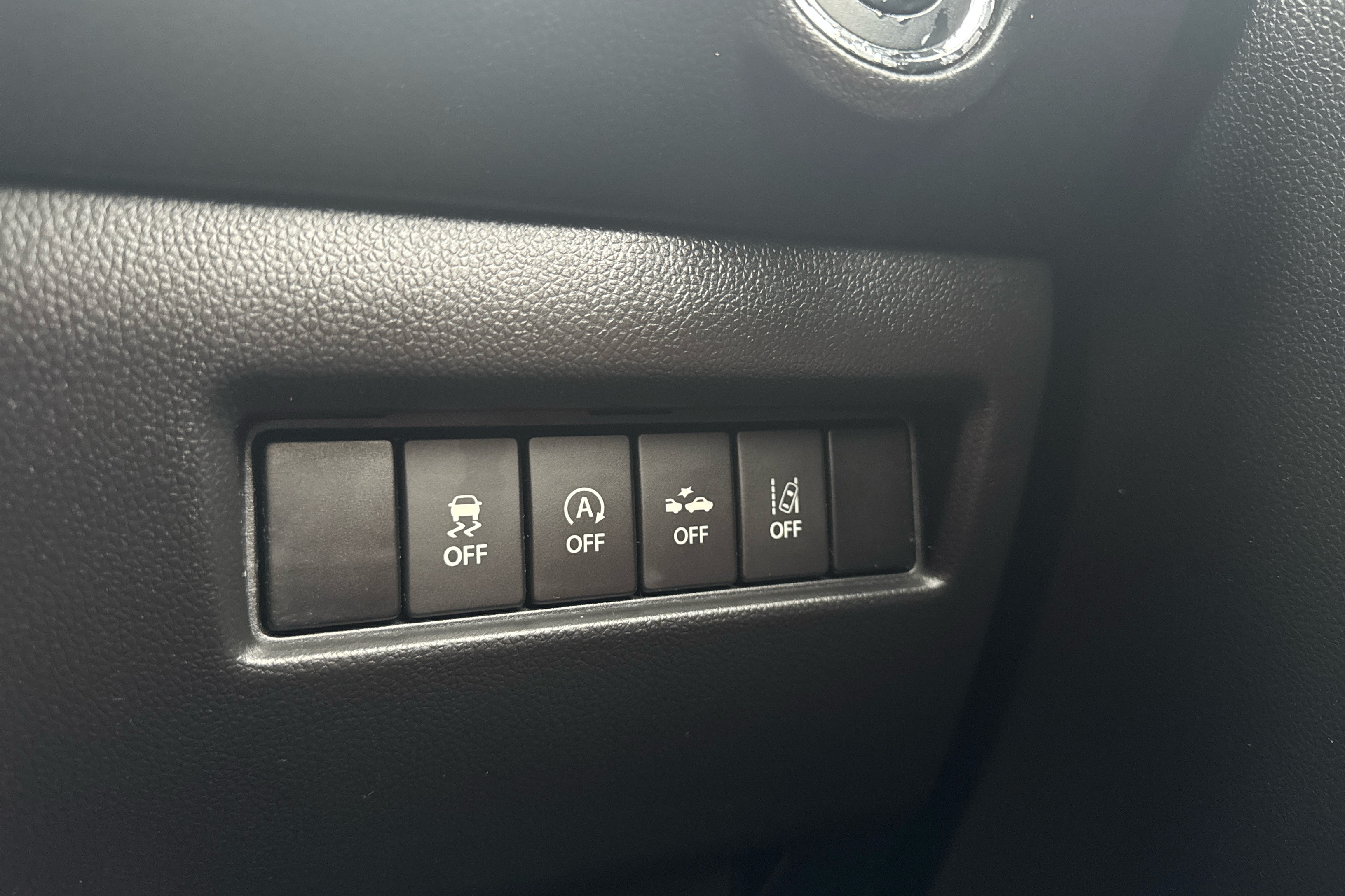 Main listing image - Suzuki Swift Sport