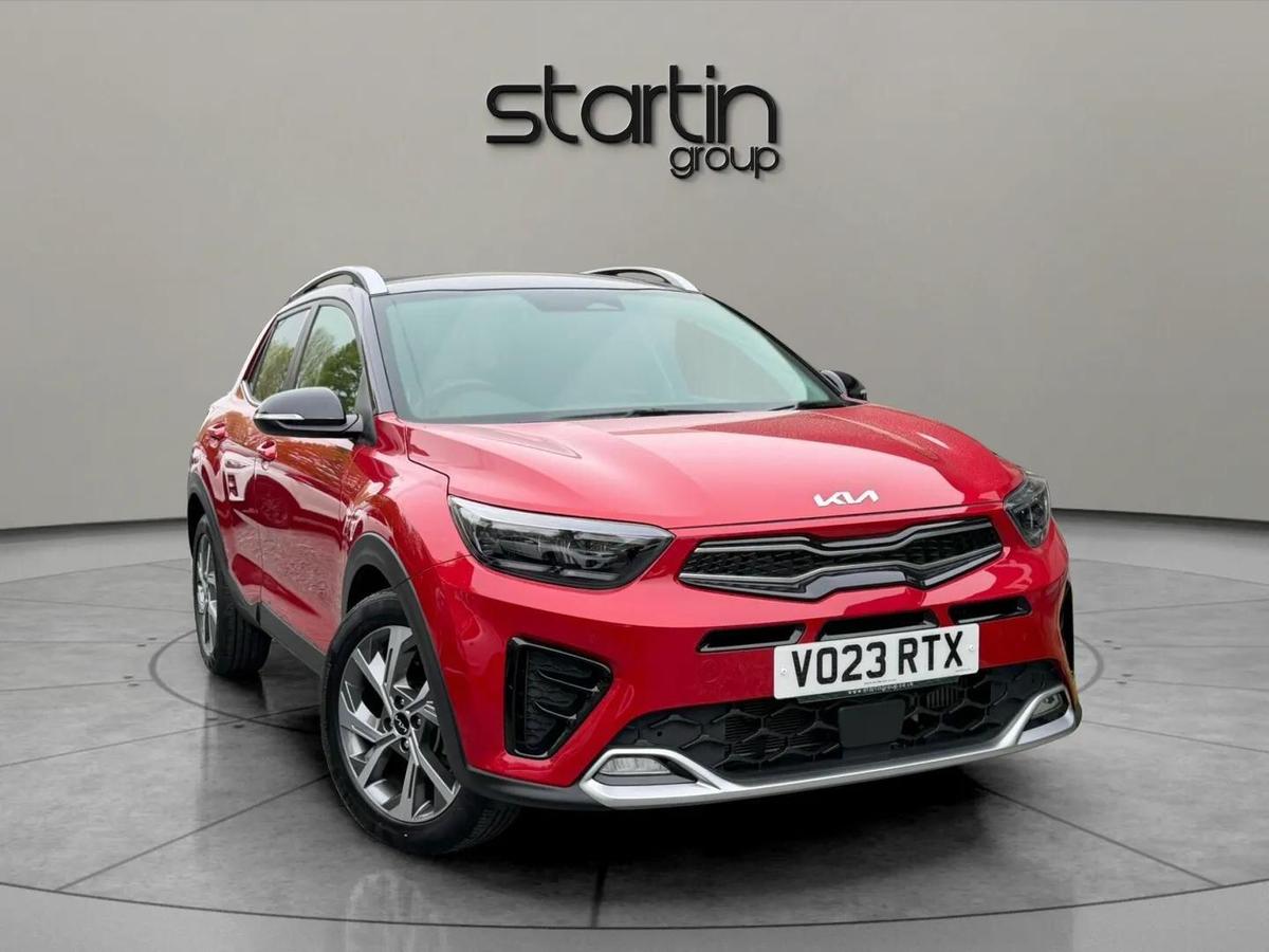 Main listing image - Kia Stonic