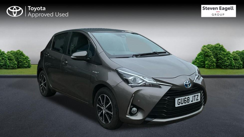 Main listing image - Toyota Yaris