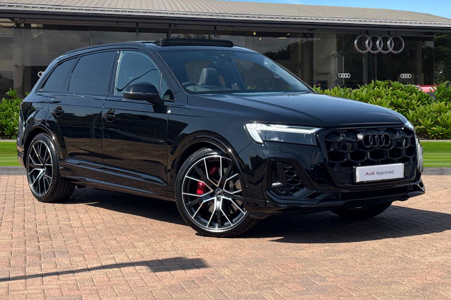 Main listing image - Audi Q7