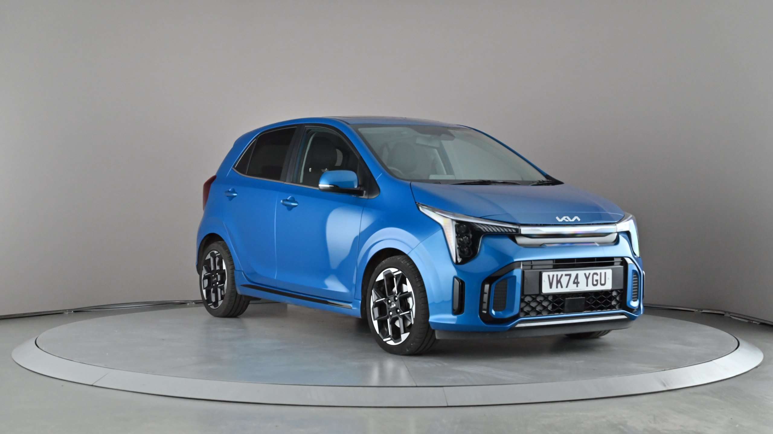 Main listing image - Kia Picanto