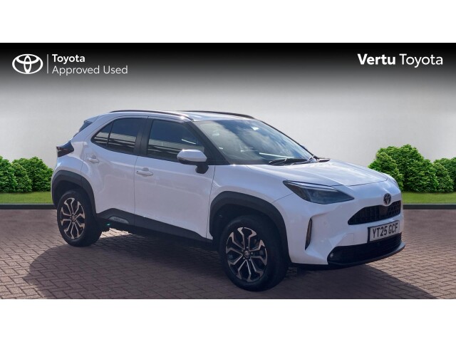Main listing image - Toyota Yaris Cross