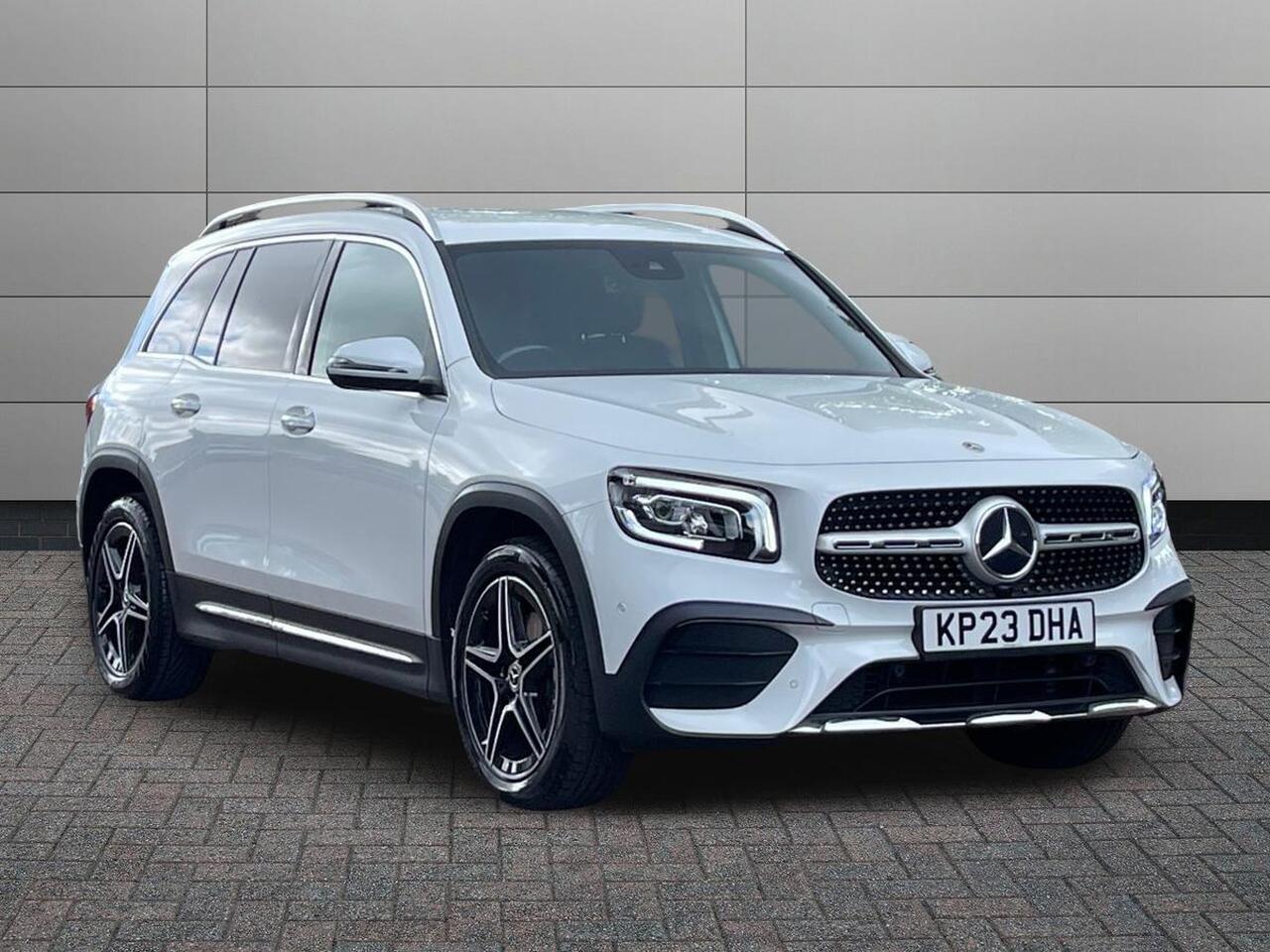 Main listing image - Mercedes-Benz GLB