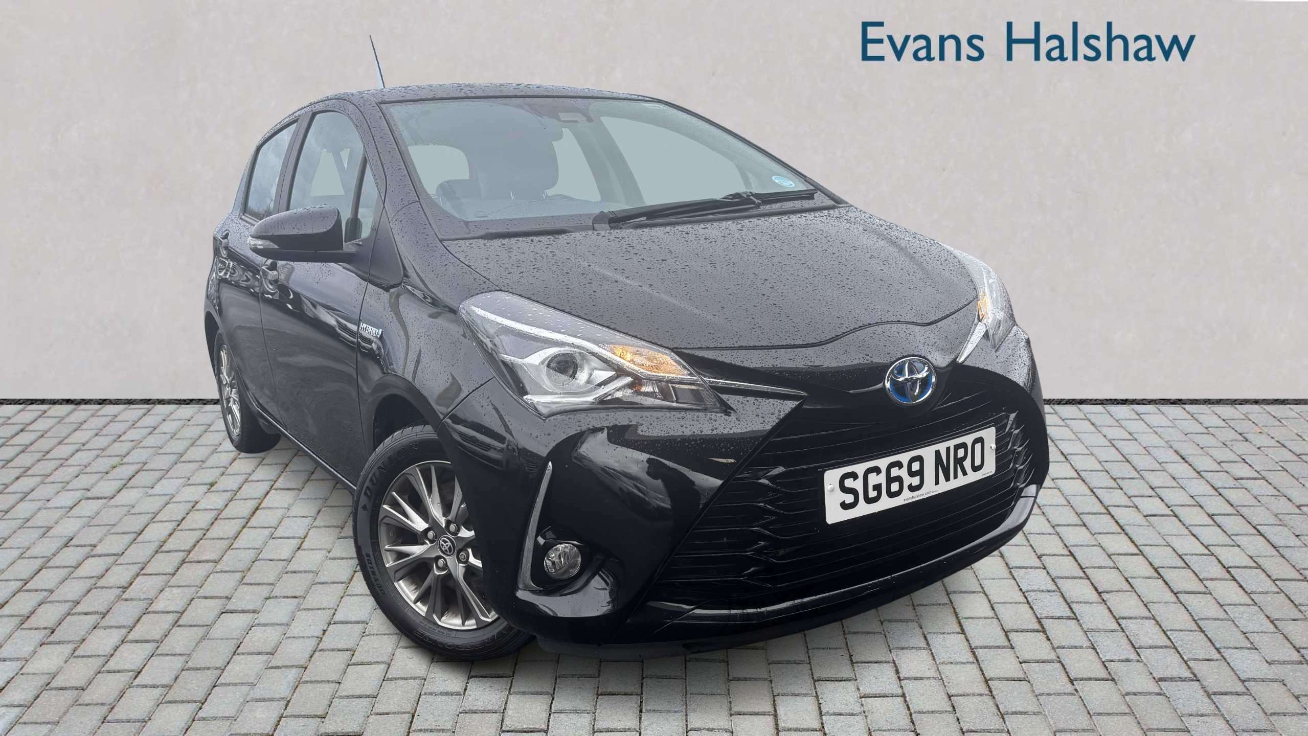 Main listing image - Toyota Yaris
