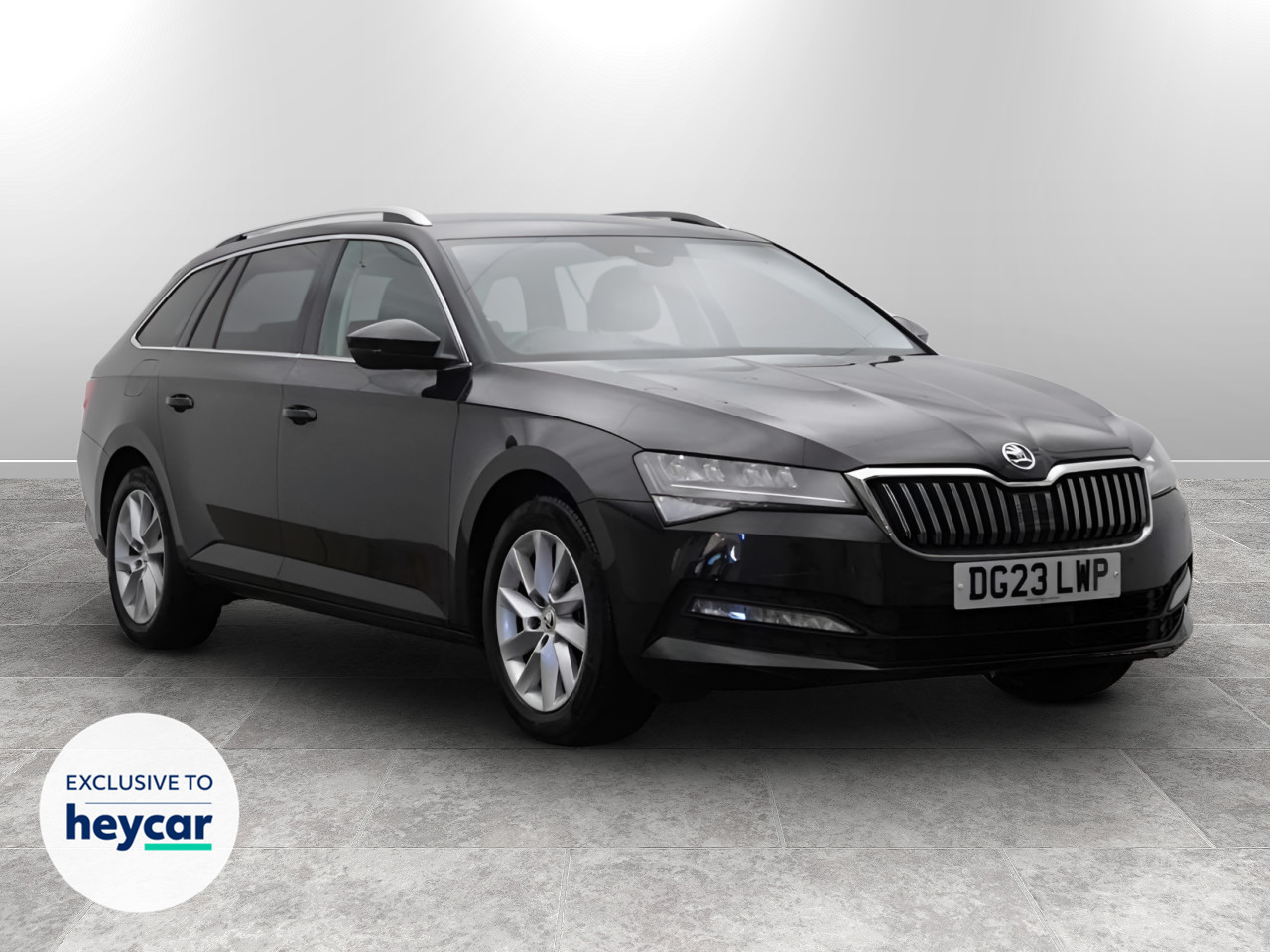 Main listing image - Skoda Superb Estate