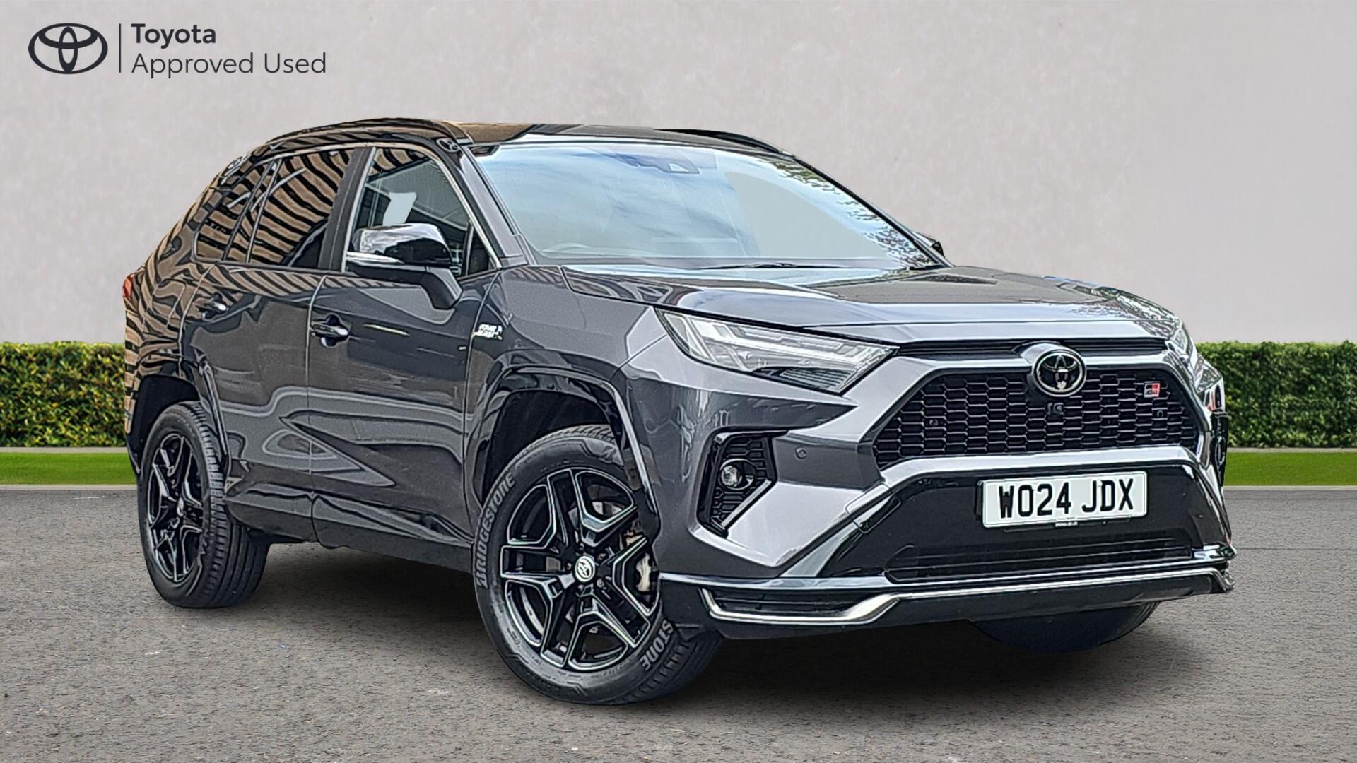 Main listing image - Toyota RAV4