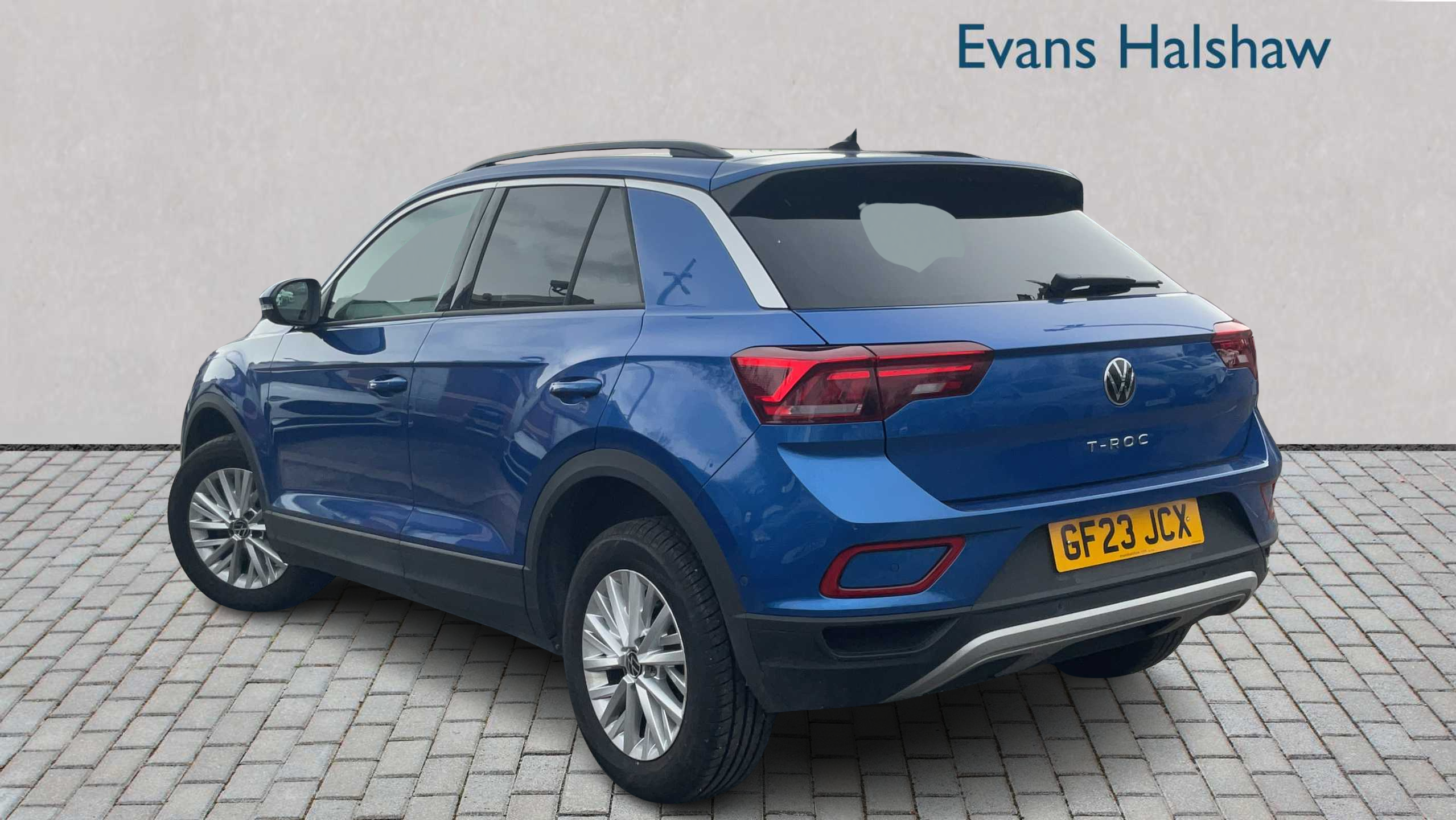 Main listing image - Volkswagen T-Roc