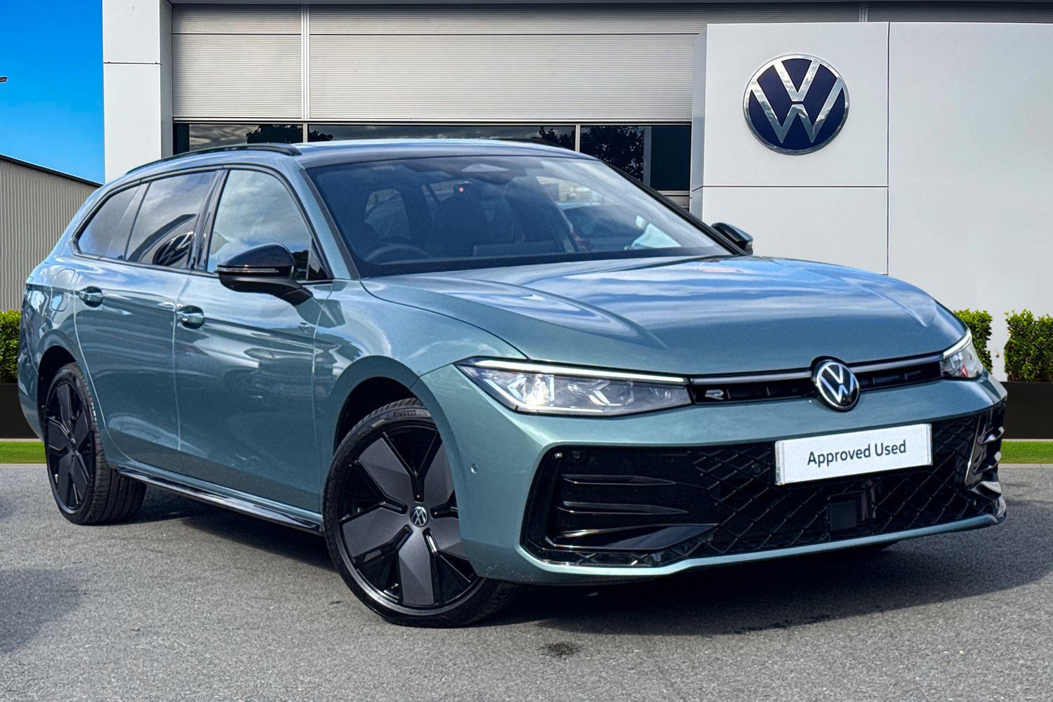 Main listing image - Volkswagen Passat