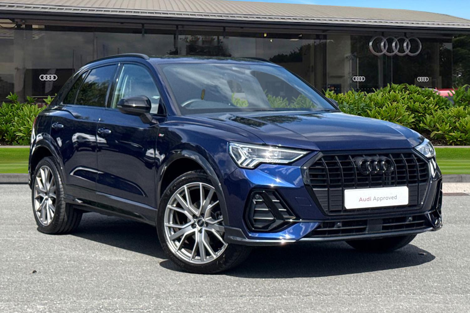 Main listing image - Audi Q3