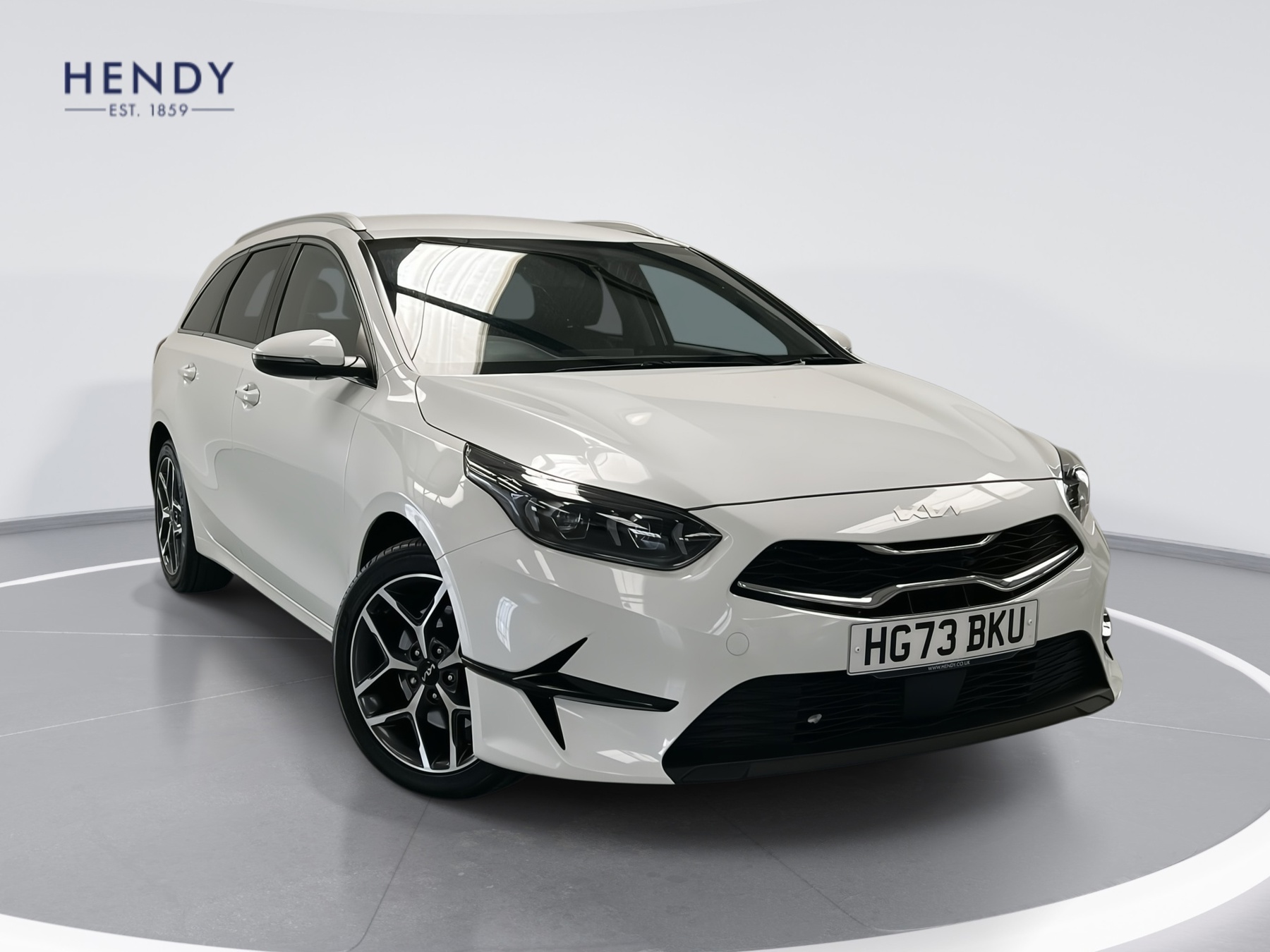 Main listing image - Kia Ceed SW