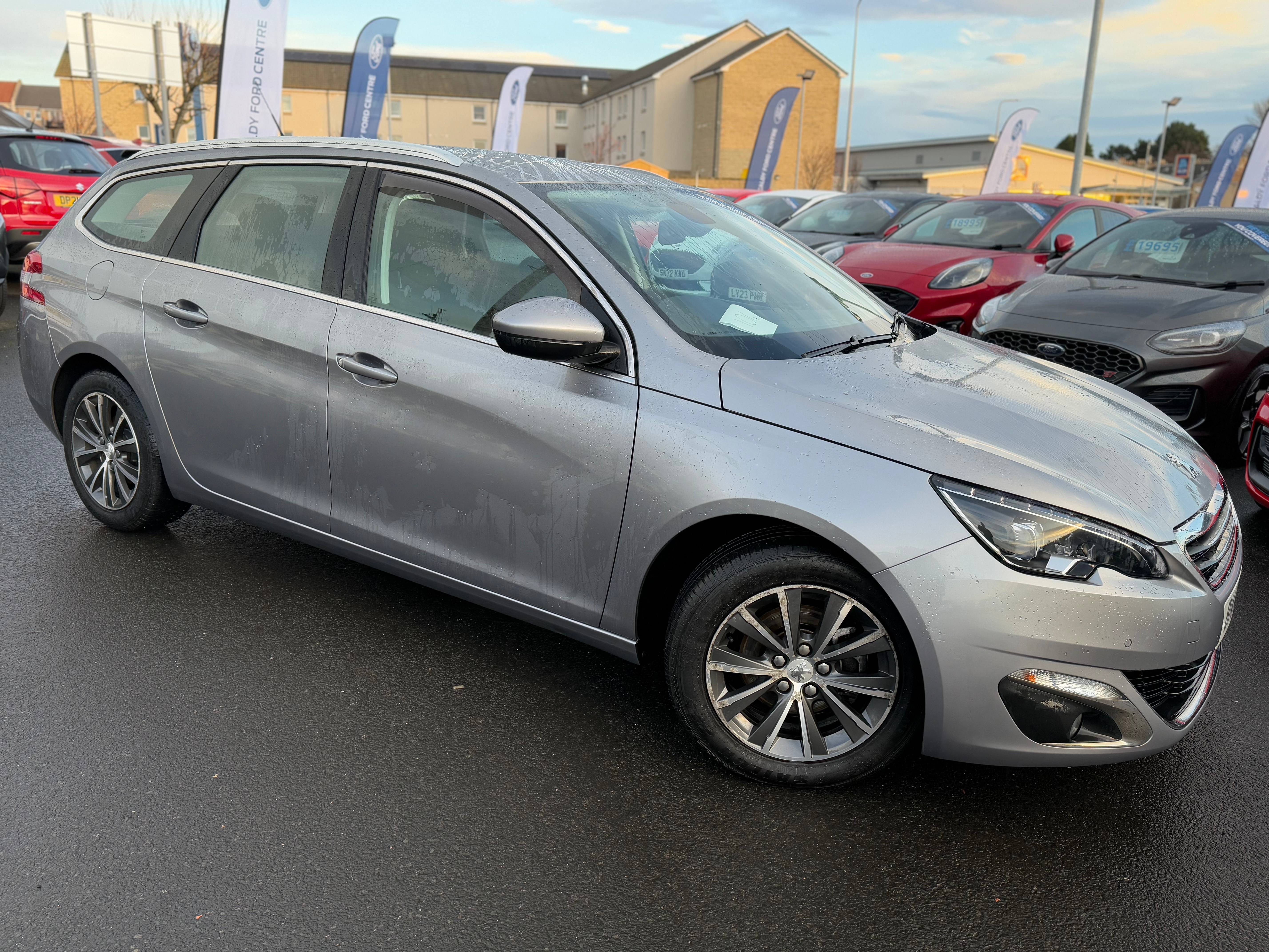 Main listing image - Peugeot 308 SW