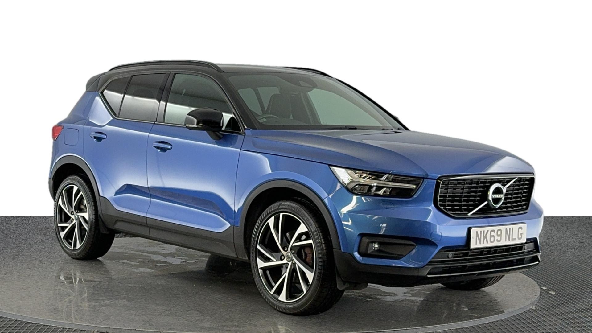 Main listing image - Volvo XC40