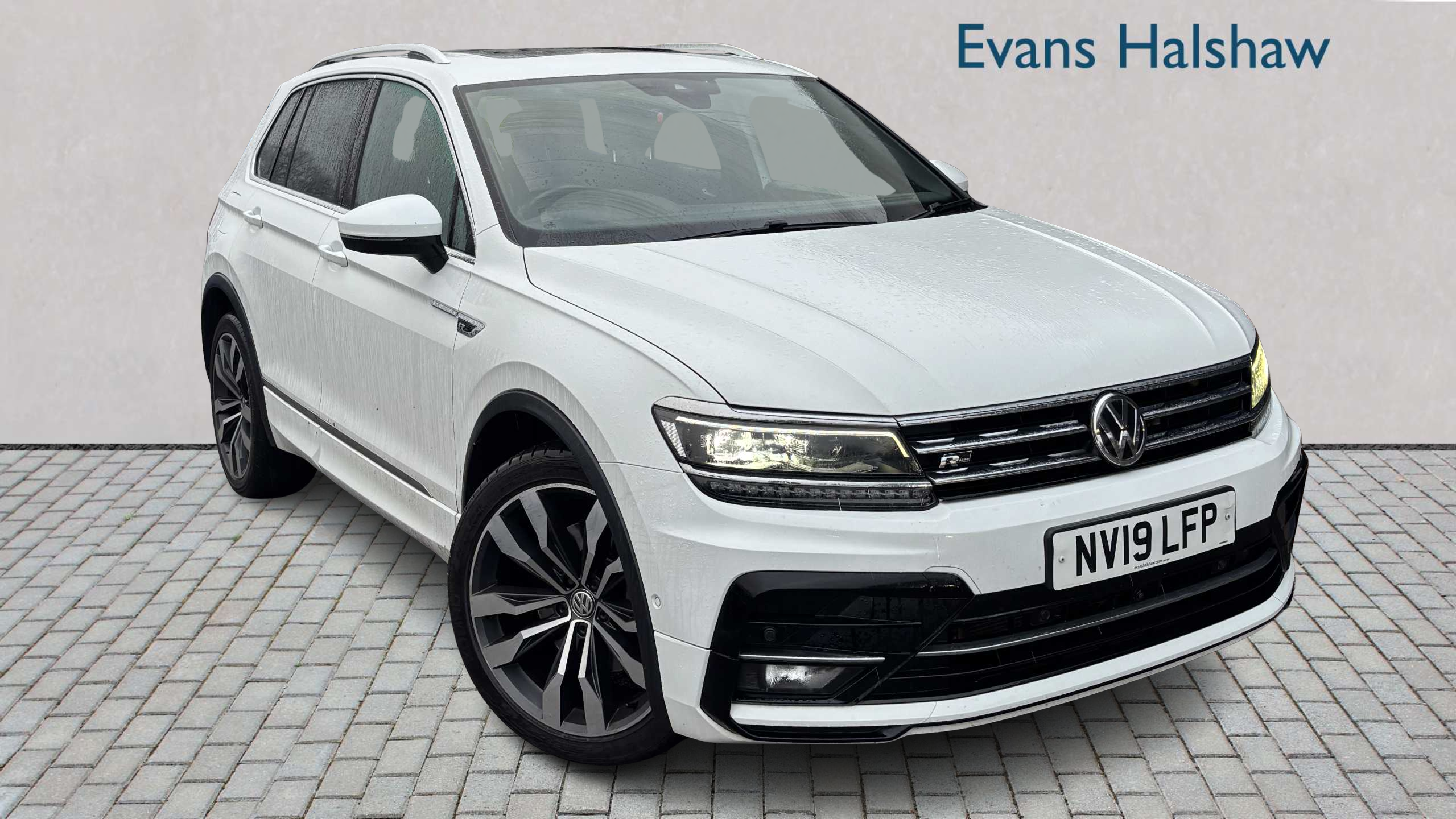 Main listing image - Volkswagen Tiguan
