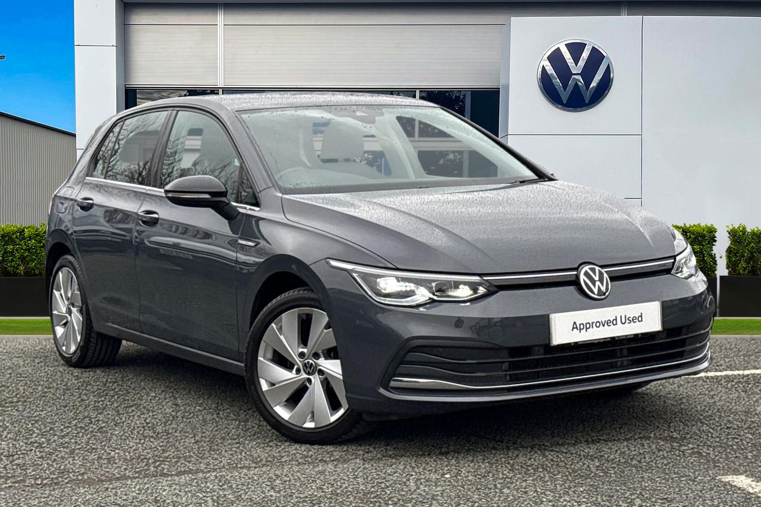 Main listing image - Volkswagen Golf