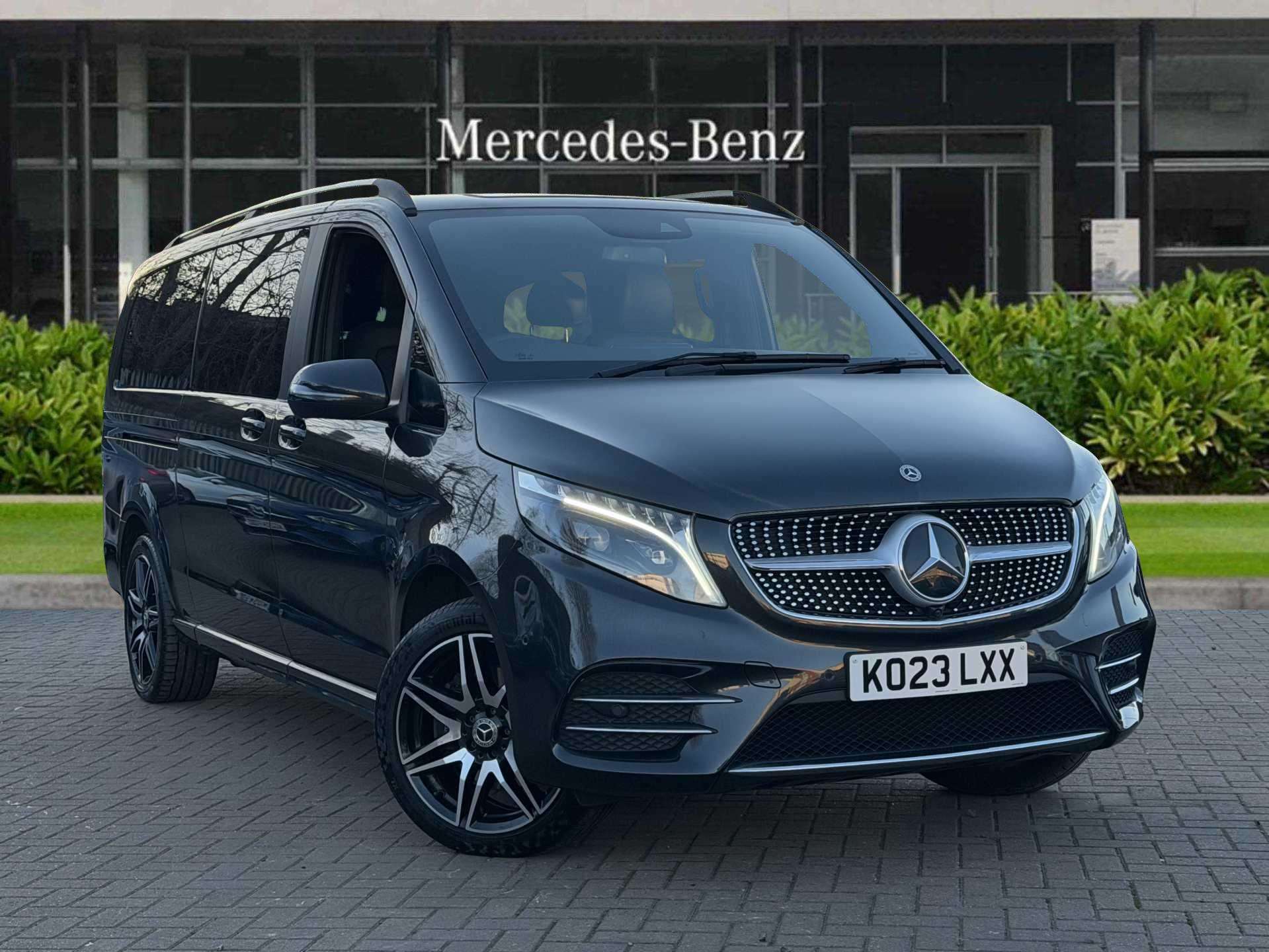 Main listing image - Mercedes-Benz V-Class
