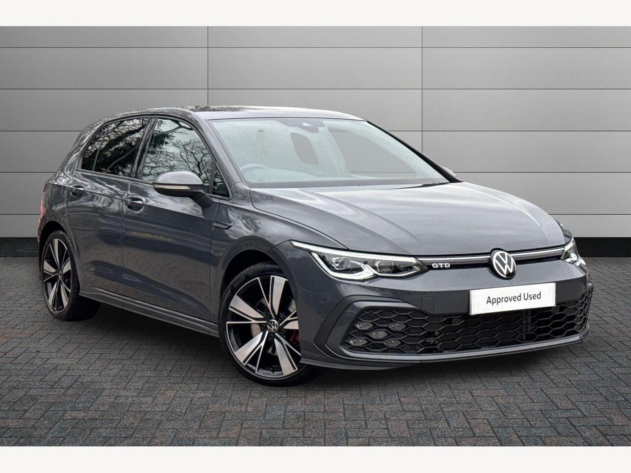 Main listing image - Volkswagen Golf