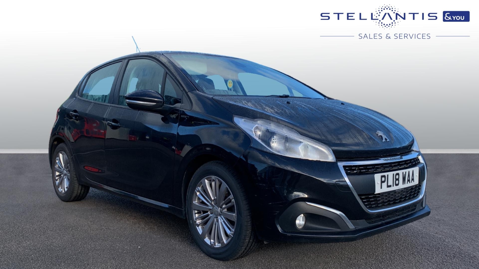 Main listing image - Peugeot 208