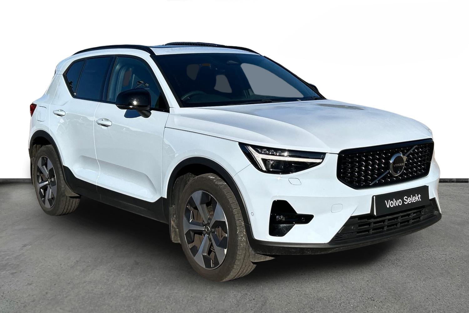 Main listing image - Volvo XC40