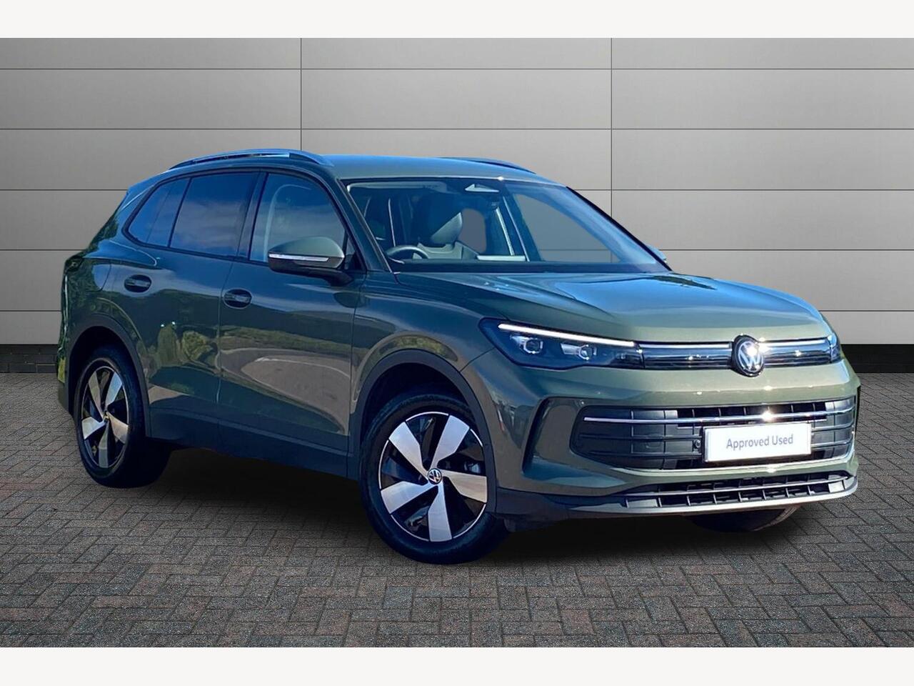 Main listing image - Volkswagen Tiguan