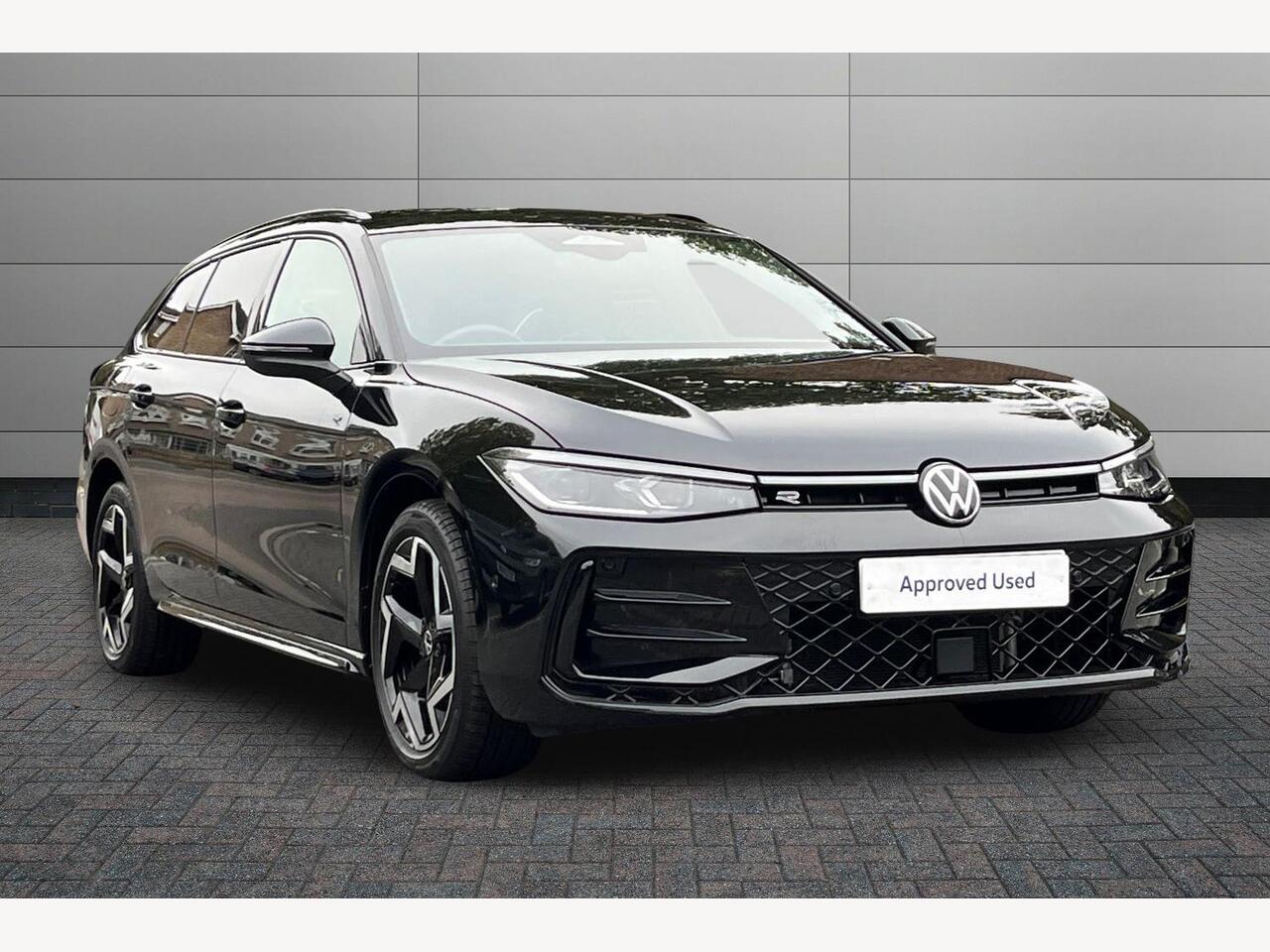Main listing image - Volkswagen Passat Estate