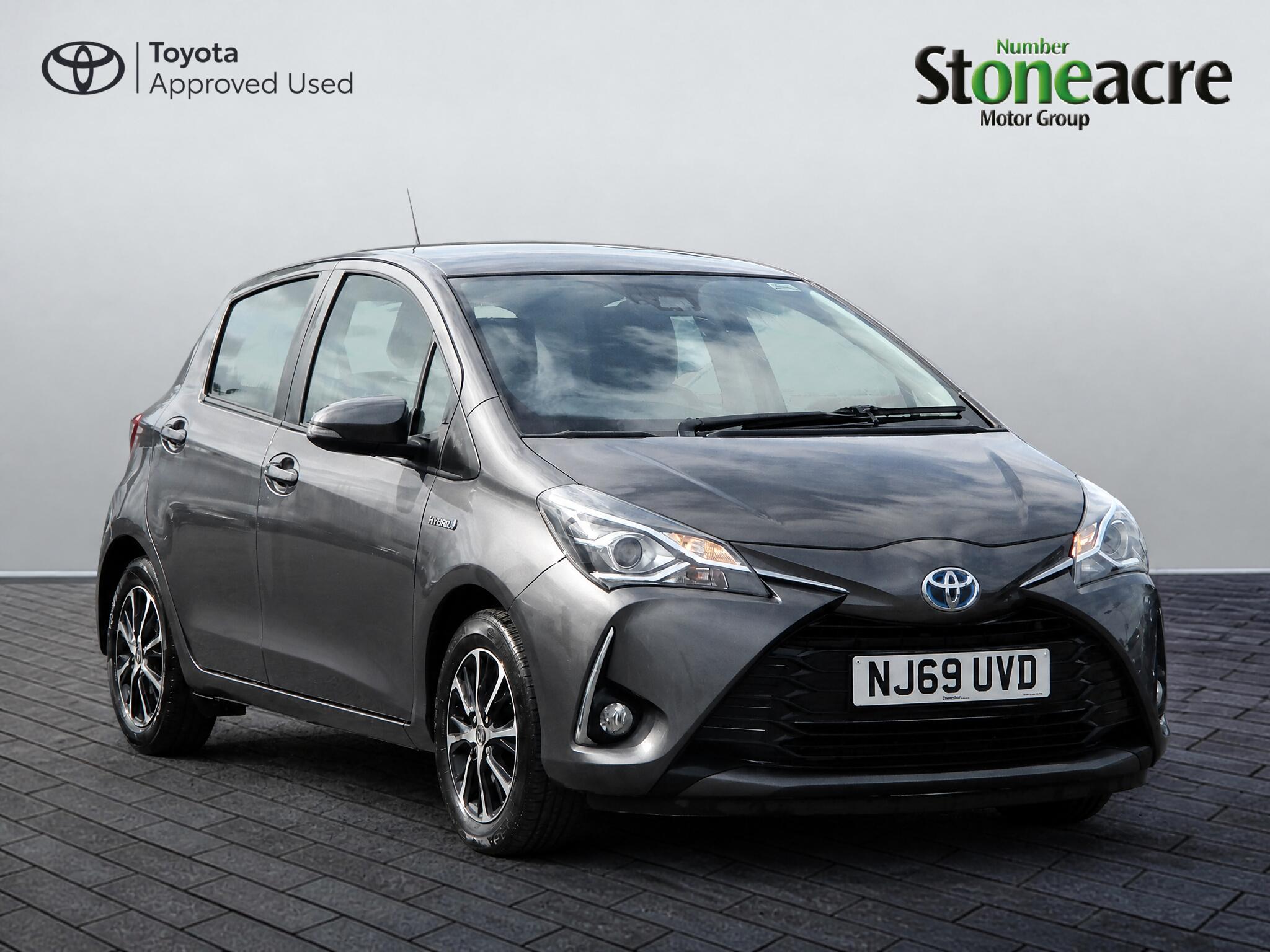 Main listing image - Toyota Yaris
