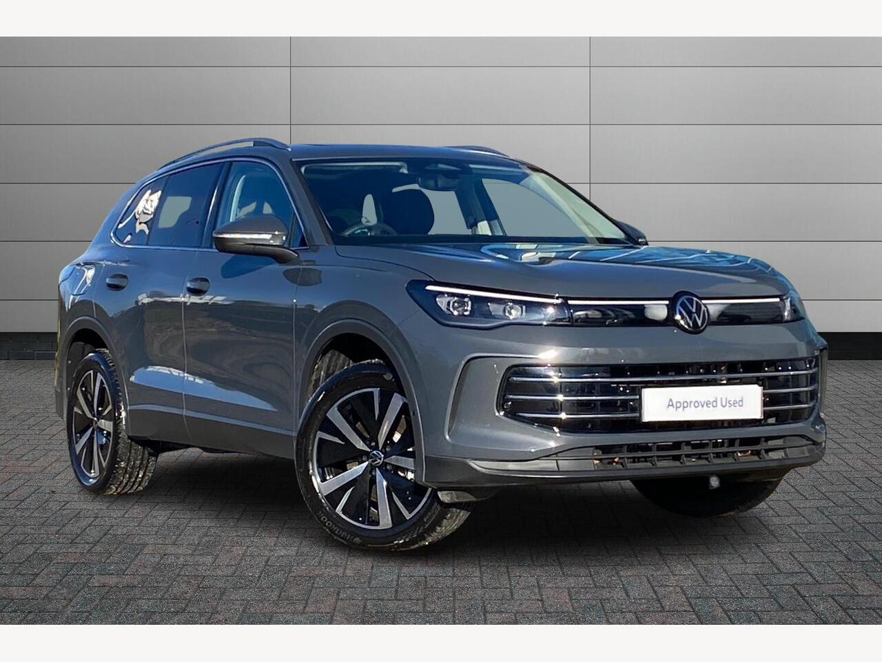 Main listing image - Volkswagen Tiguan