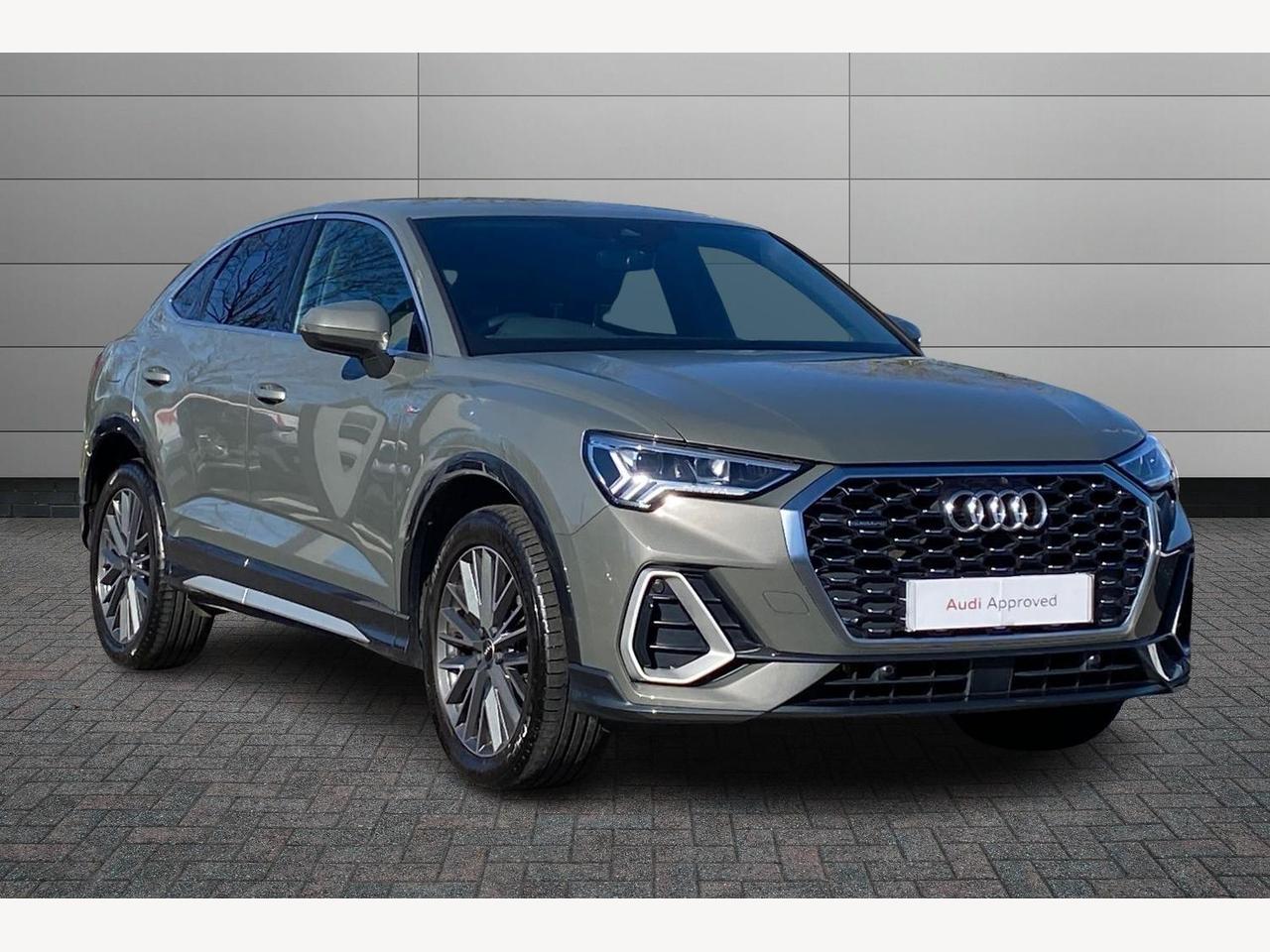 Main listing image - Audi Q3